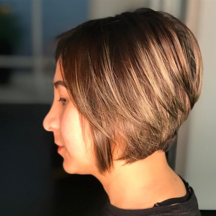 Прически для круглолицых дам