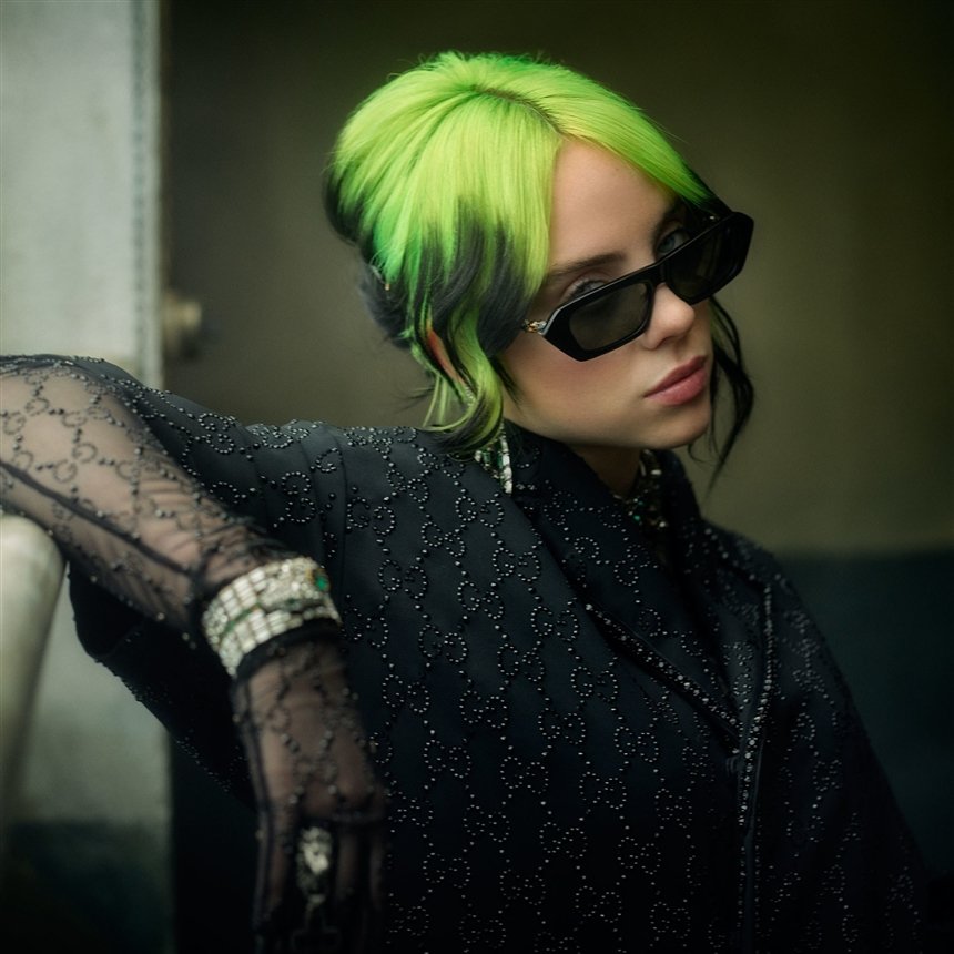 Зеленые волосы Билли Айлиш