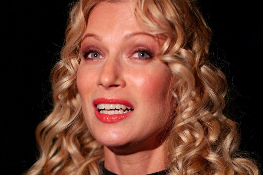 Красивая женщина 