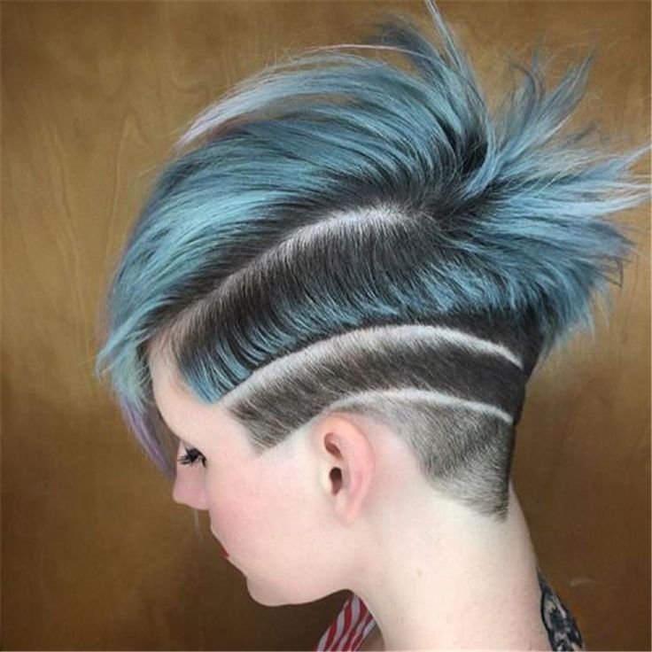 Прически для круглолицых дам