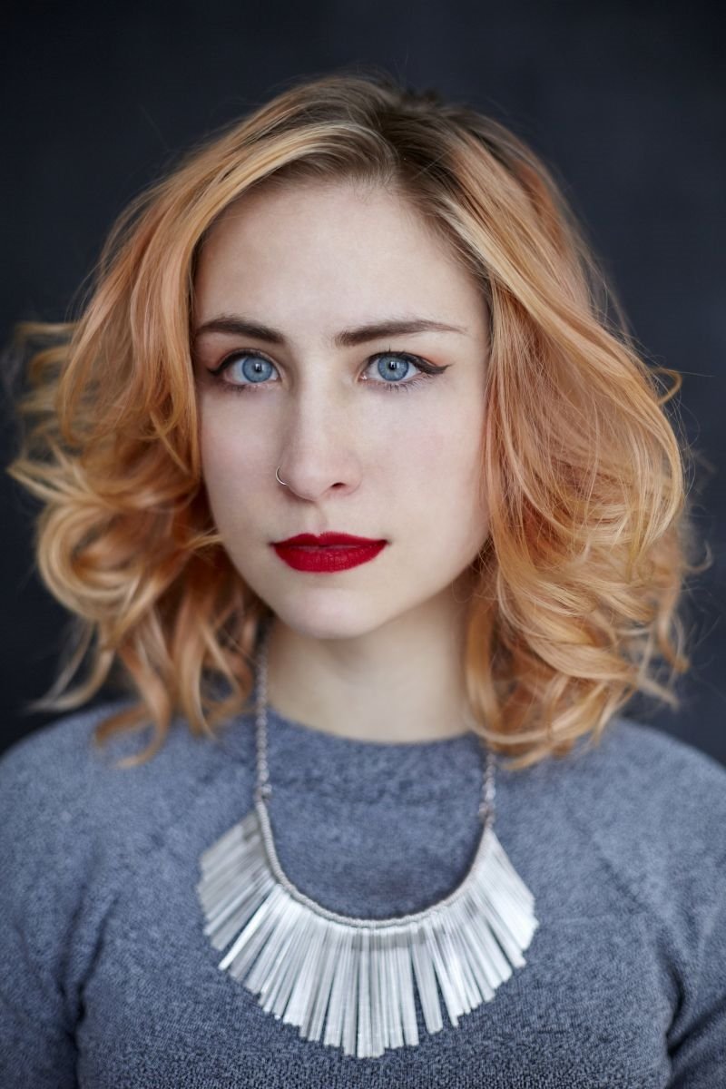 Локоны на бигуди