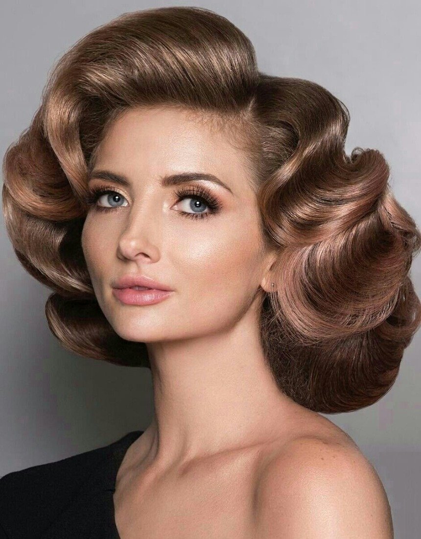 Прическа в стиле ретро