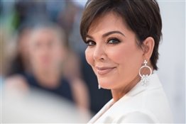 Модные стрижки для женщин за 45