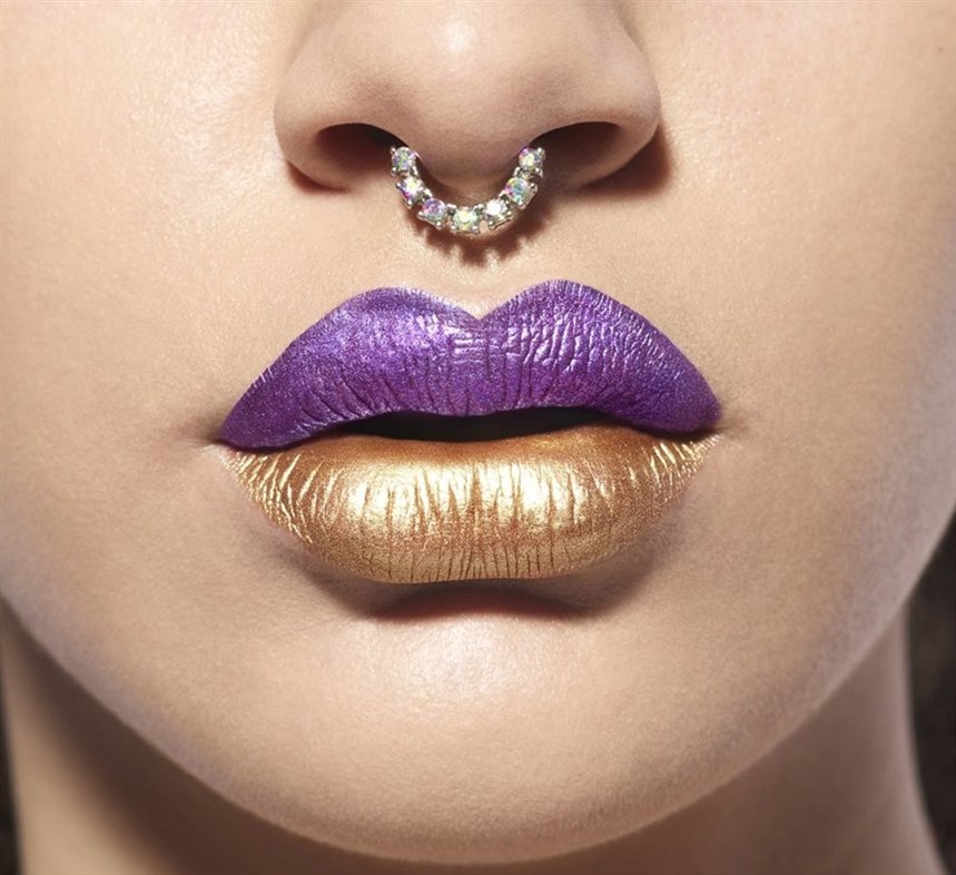 Два цвета помады Два цвета помады