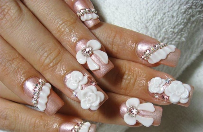 Маникюр с бантами