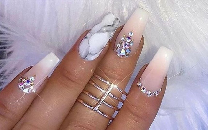 Мраморные ногти