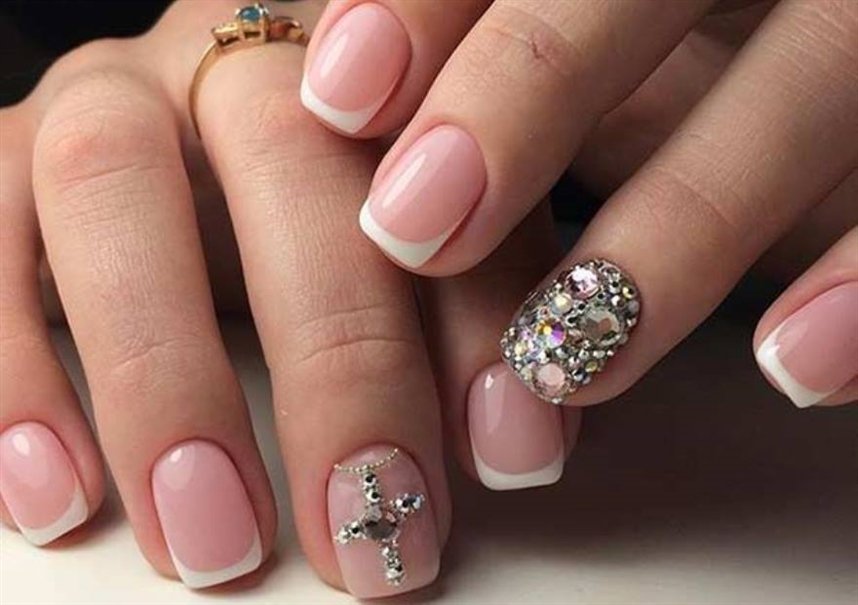 Маникюр с крестом