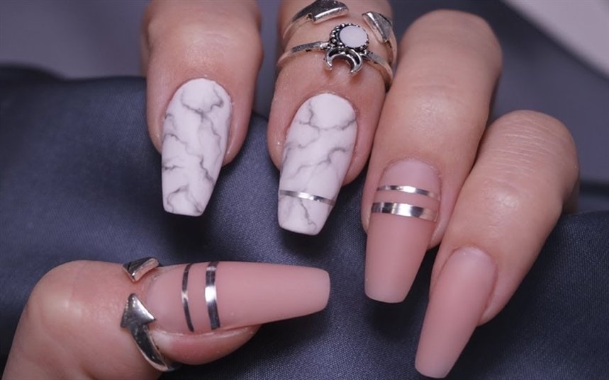 Кольца на ногтях