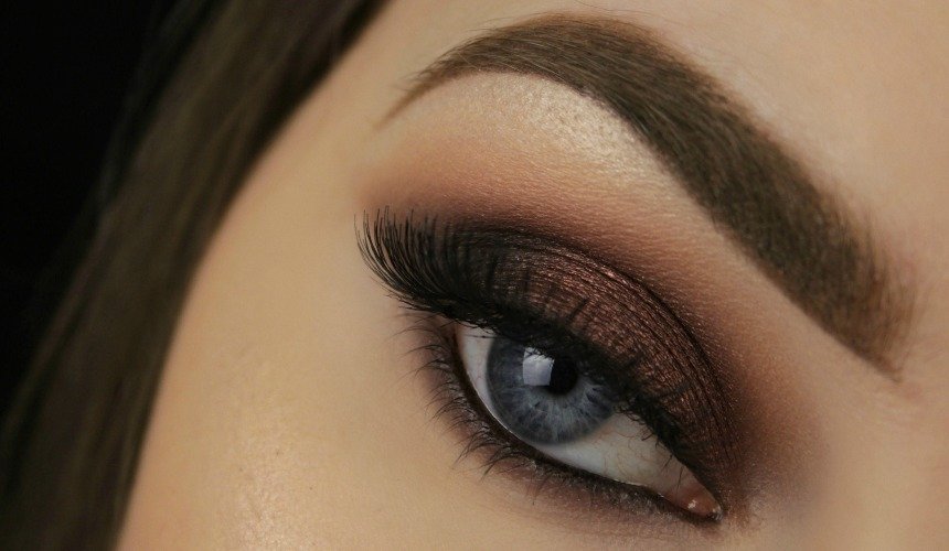 Темные тени для век 