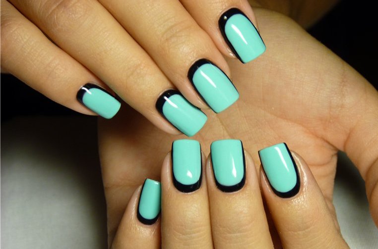 лунный маникюр