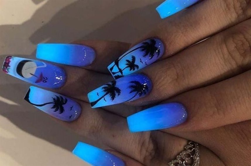 Светящийся маникюр