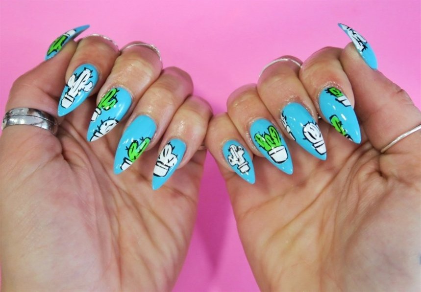 Маникюр с кактусом