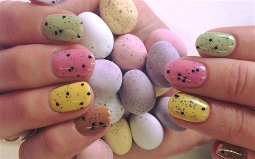 Пасхальный маникюр под скорлупу