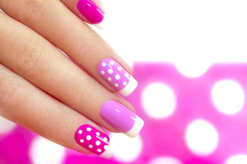 Маникюр в горошек Маникюр в горошек