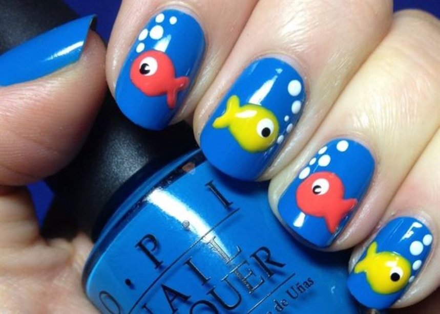 Маникюр с рыбками Маникюр с рыбками