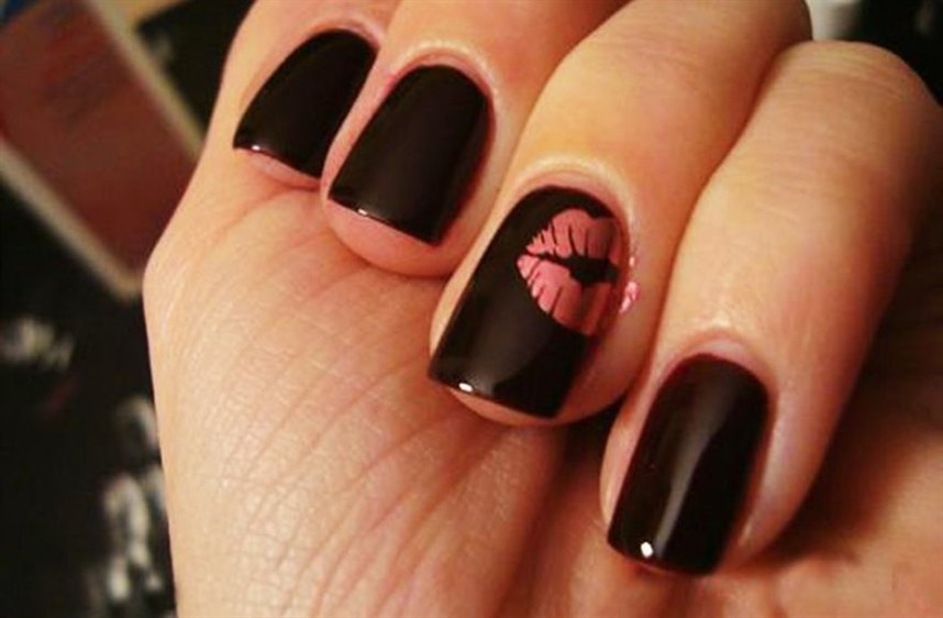 Маникюр с поцелуем Маникюр с поцелуем