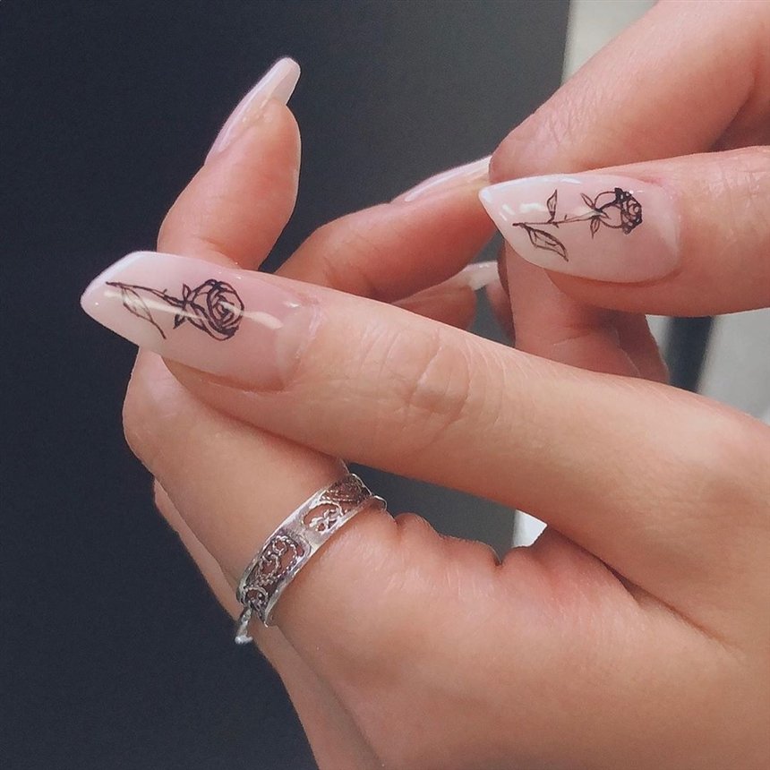 Необычная форма ногтей