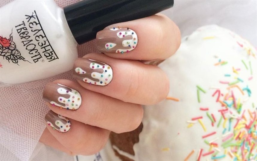 Пасхальный маникюр кулич Пасхальный маникюр кулич