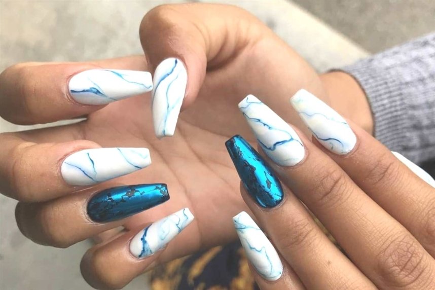 Как сделать разводы на ногтях