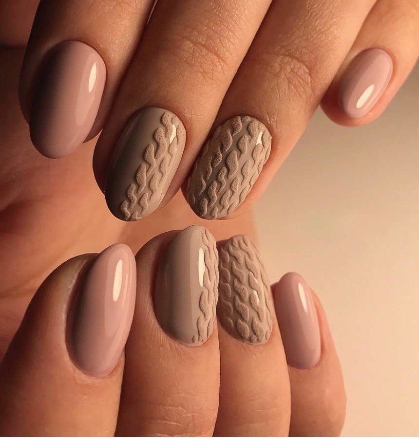 Объёмный маникюр 