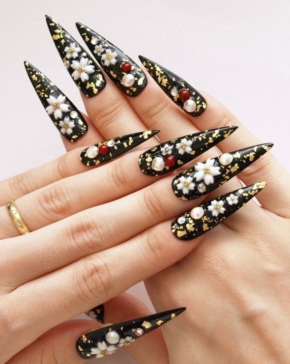 Японские цветы на ногтях Японские цветы на ногтях