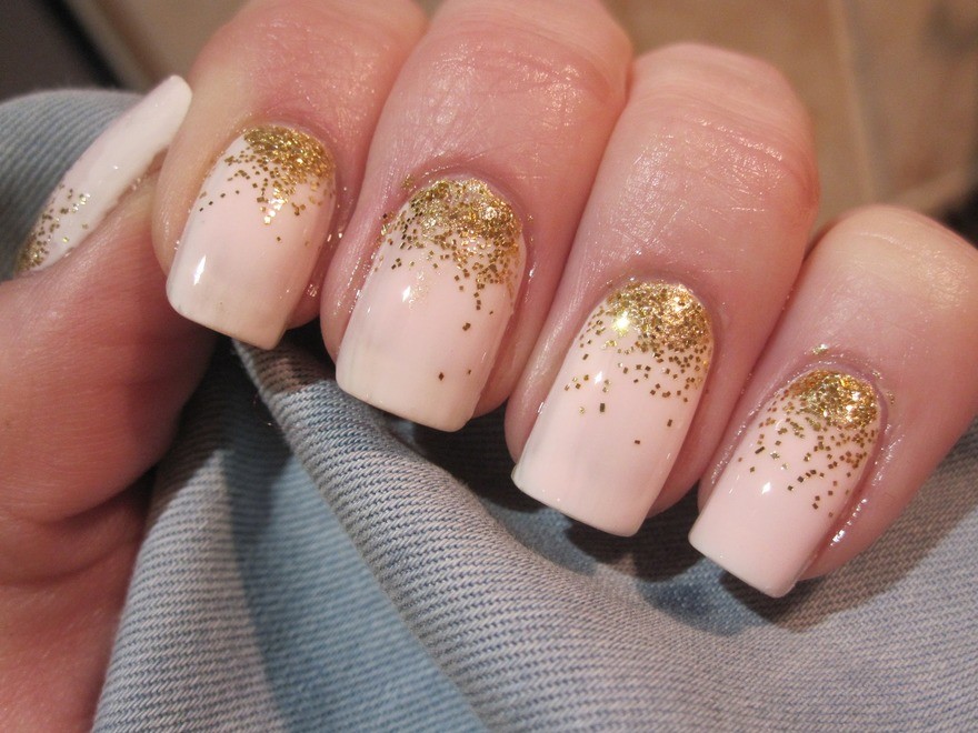 Маникюр омбре