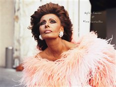 Секрет красоты и молодости Софи Лорен: ледяные ванны для омоложения лица