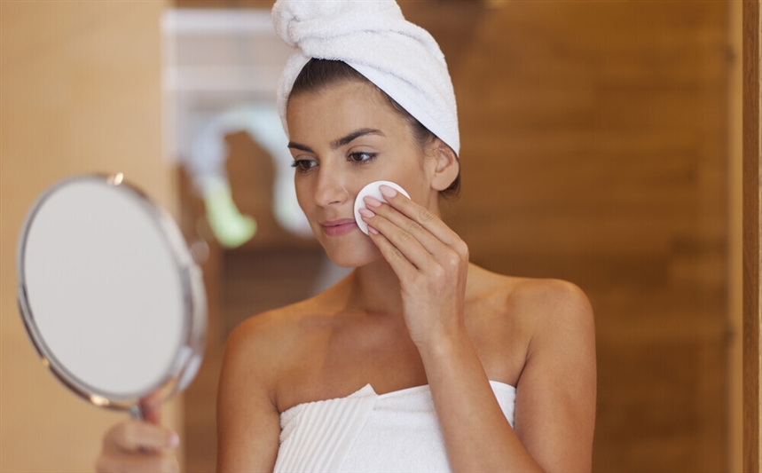 Женщина в ванной Женщина в ванной