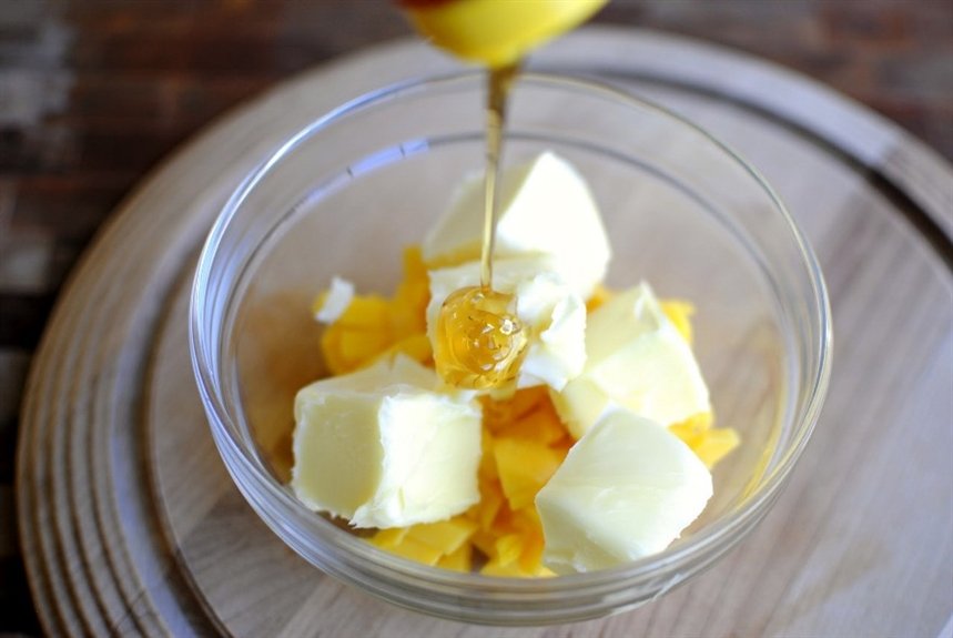 Сливочное масло и мед Сливочное масло и мед