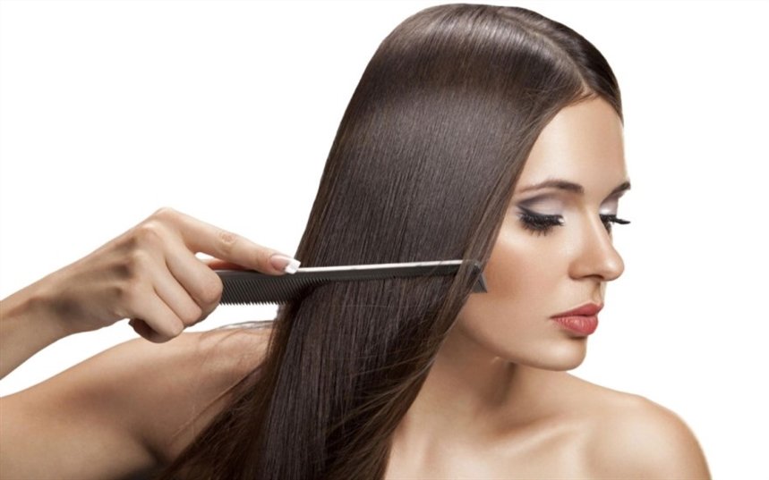 Расчесывание волос перед мытьем Расчесывание волос перед мытьем