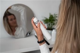 Выбор с умом: как купить лак, который не портит волосы