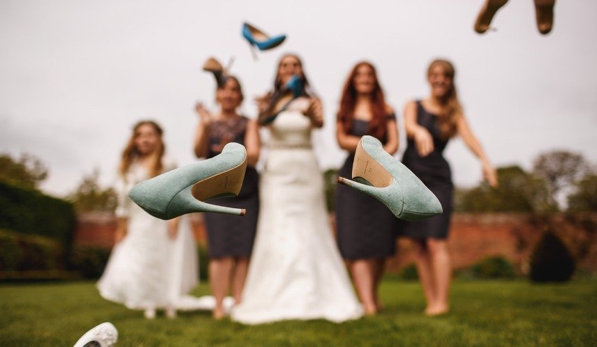 Разбросанные туфли 