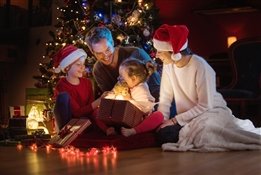 10 новогодних традиций, которые помогут укрепить семейные ценности