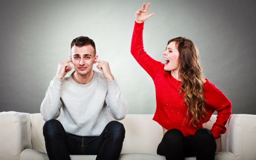 Женские обвинения Женские обвинения