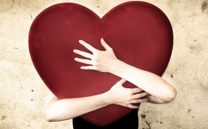 Мужчина часто влюбляется