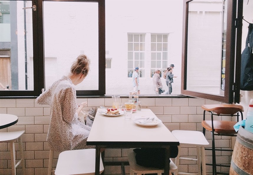 Опаздывать на встречи