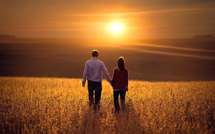 Пара встречает рассвет Пара встречает рассвет