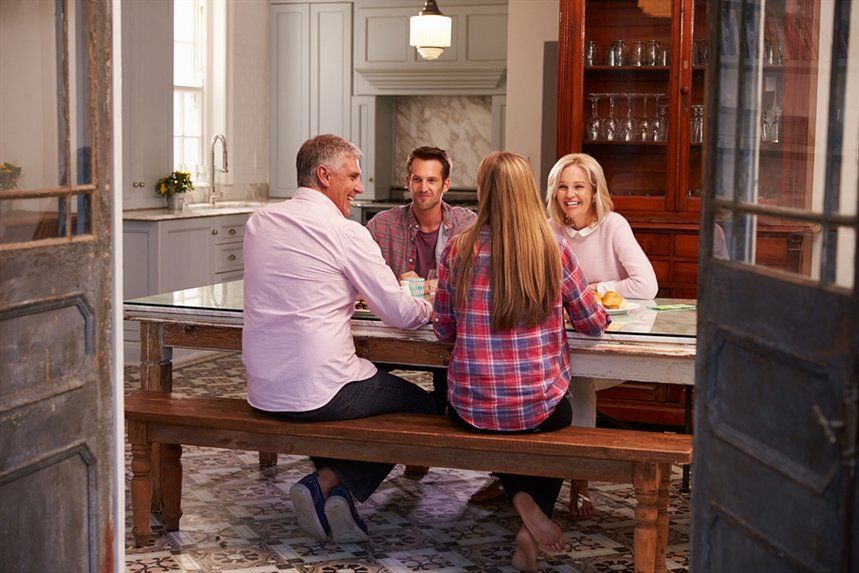 para_obedaet_s_roditelyami