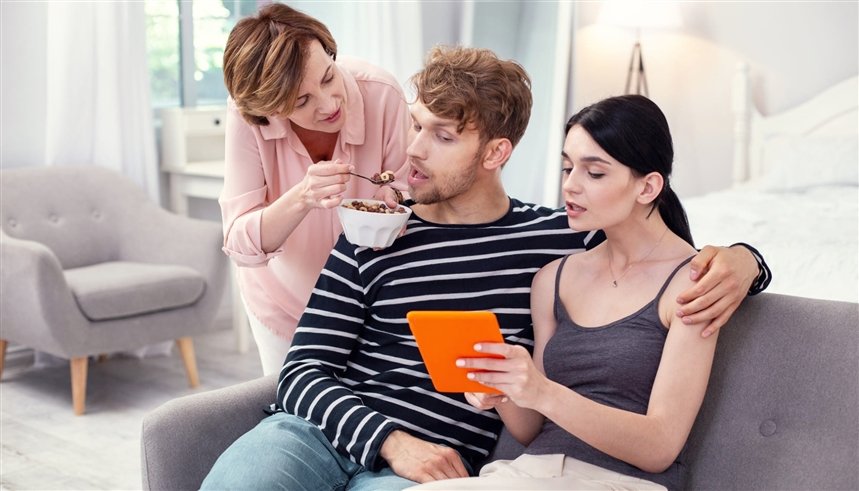 Маменькин сынок Маменькин сынок