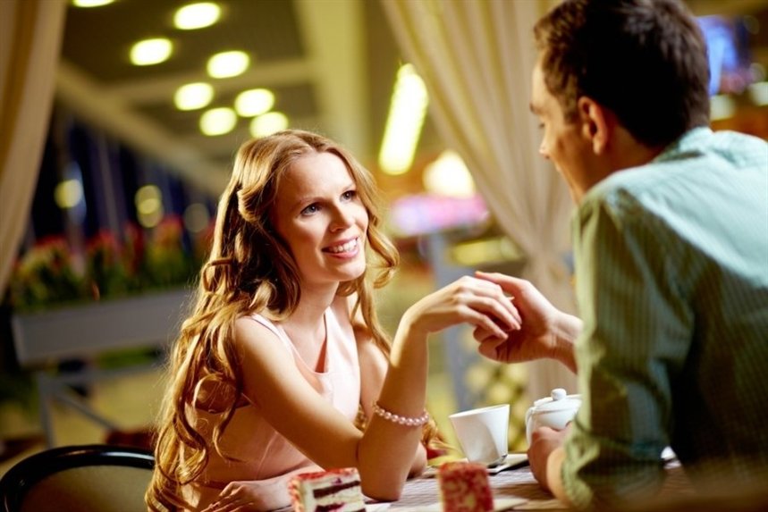 devuschka_na_svidanii