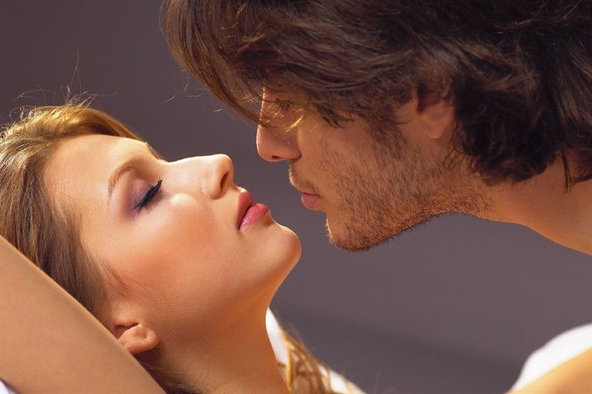 blizost_parnya_i_devuschki