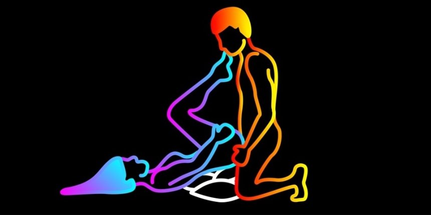 С согнутыми коленями С согнутыми коленями