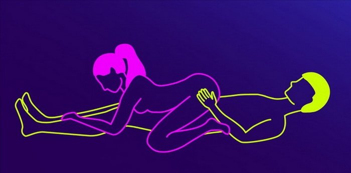 Приседать и сжимать