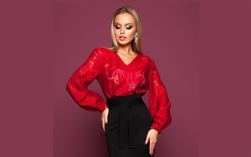 Красная блузка Красная блузка