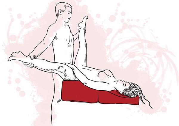 С широко раскрытыми ногами С широко раскрытыми ногами