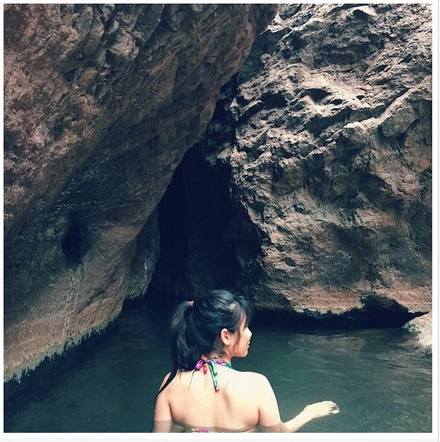 Расслабьтесь и отдохните в атмосфере естественности и горячей весны