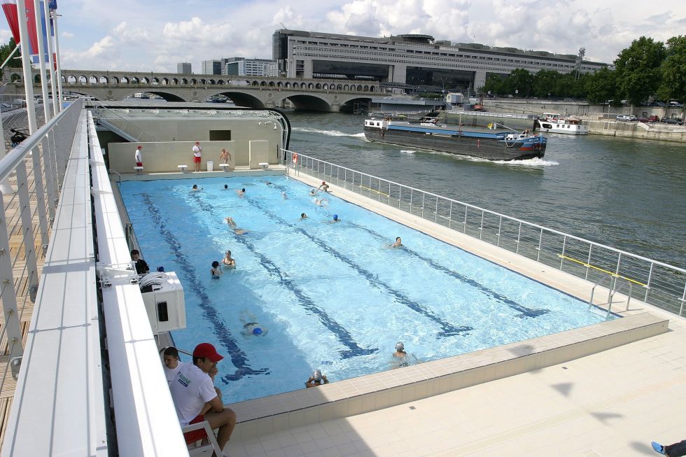 Бассейн Жозефин Бейкер Бассейн Жозефин Бейкер