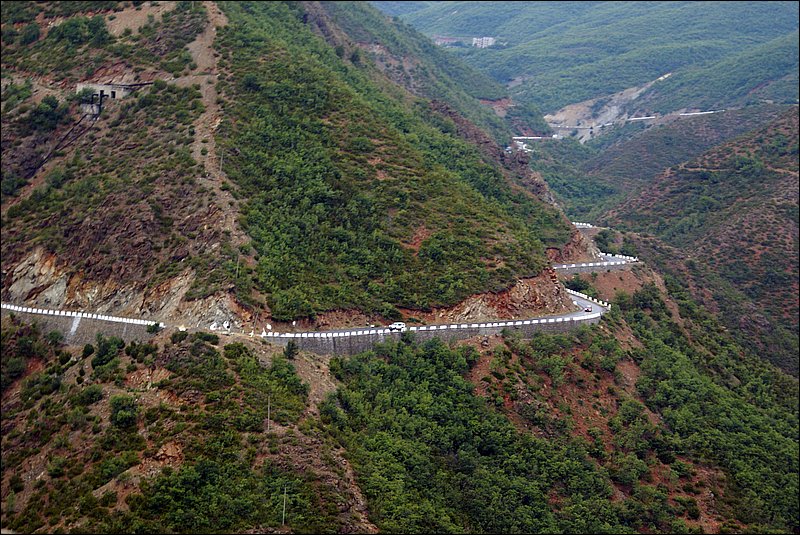 горный серпантин