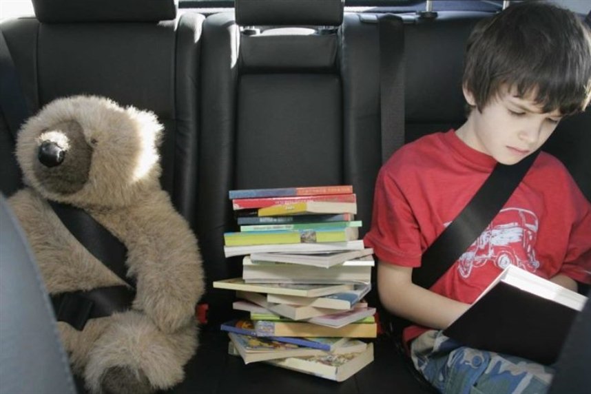 Игрушки и книги