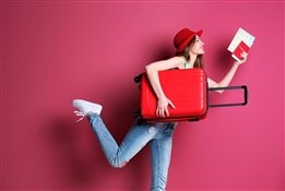 Умные чемоданы: чудеса техники для модных путешествий